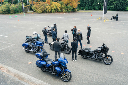 ハーレーの正しい乗り方を学ぶならココ。初心者歓迎のスキルトレーニング