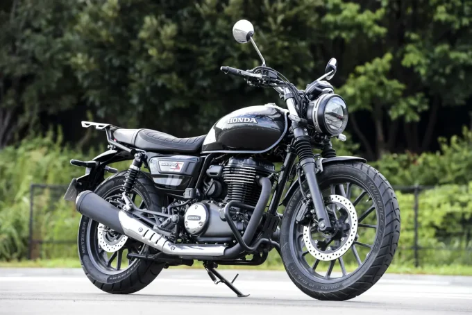 女性ライダーの語る愛車GB350の魅力。「人生を充実させてくれる素敵な相棒です。」