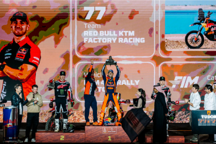 KTMグループがダカールラリー2026制覇記念キャンペーン始動｜純正ラゲッジが手に入るチャンス