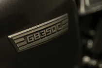 正式発表『GB350 C』の日本仕様すべて見せます！ この重厚感……もはや400ccクラスのバイクじゃない!?Honda2024新車ニュース】