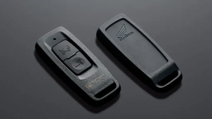 【新車】シート下スペース約37Lでスマートキー＆USBソケットも標準装備！ 125ccスクーター『LEAD 125（リード125）』がニューカラー2色追加で新発売！【Honda2025新車ニュース】