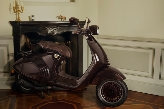 【2026年限定】Vespa 946 Horse登場｜馬年をテーマにした特別仕様ベスパの魅力とは？