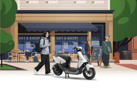 【驚異の価格】新型EVスクーター『ICON e: （アイコンイー）』は26Lのシート下収納スペースありで充電もラク！【Honda2026新車ニュース】