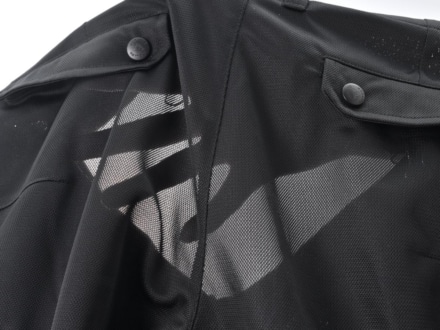 フルメッシュパンツで真夏も快適?!