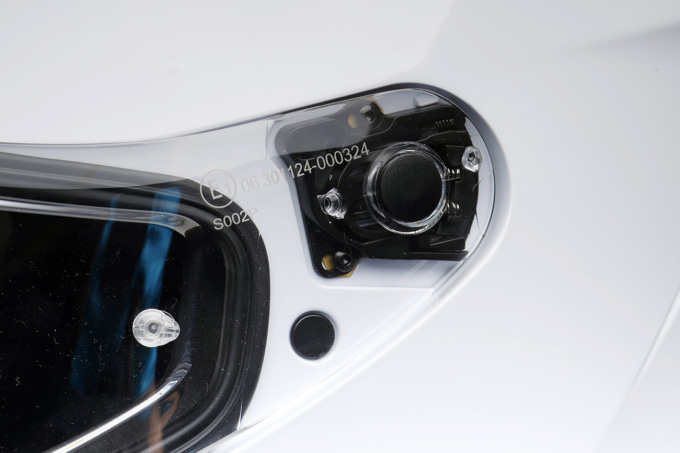 09_shield_hinge
