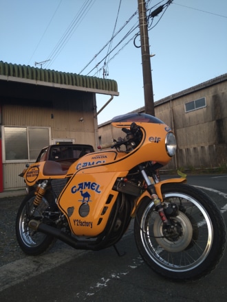 キャメル