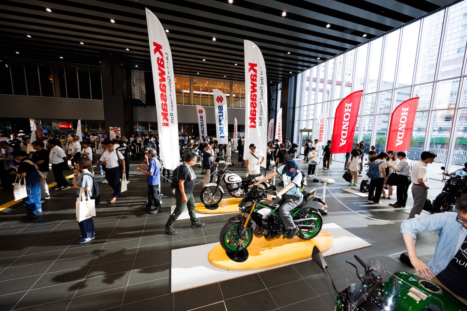 バイクの日会場の様子_2