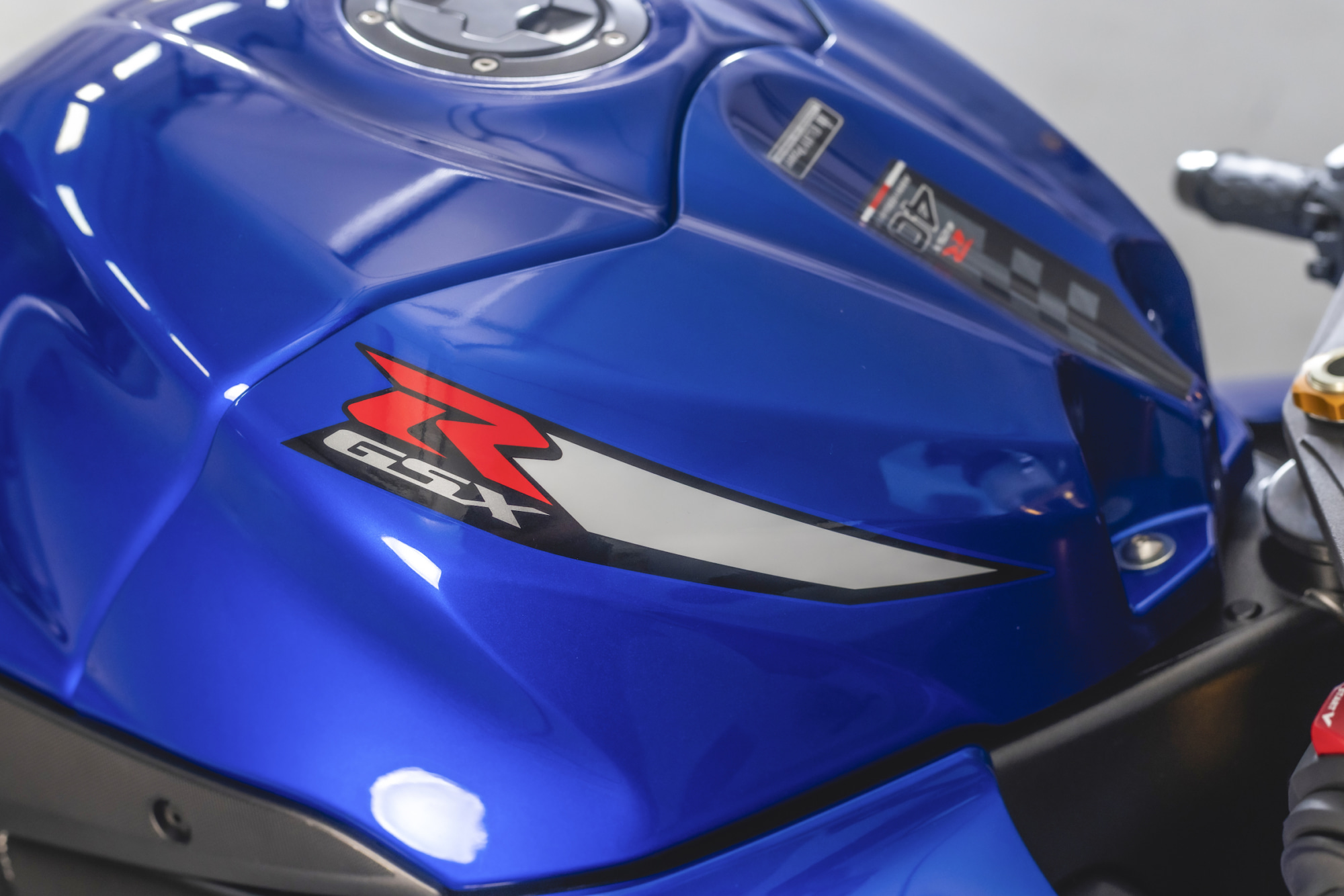 01-2__GSX-R_1000ロゴ