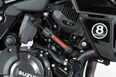 GSX-8T＆GSX-8TTオーナー必見！　走りの質を高める『パフォーマンスダンパー』キットが登場