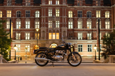 90年以上続く伝説が650ツイン化！　ロイヤルエンフィールドの新型『BULLET 650』が日本上陸