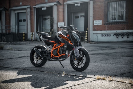 KTM ・390DUKEが大幅アップデート！　注目は新開発ブレーキシステム