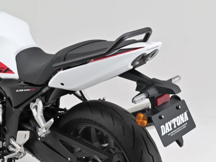 新型ホンダ・CB400SF E-Clutchの利便性が高まるパーツがデイトナから続々登場！