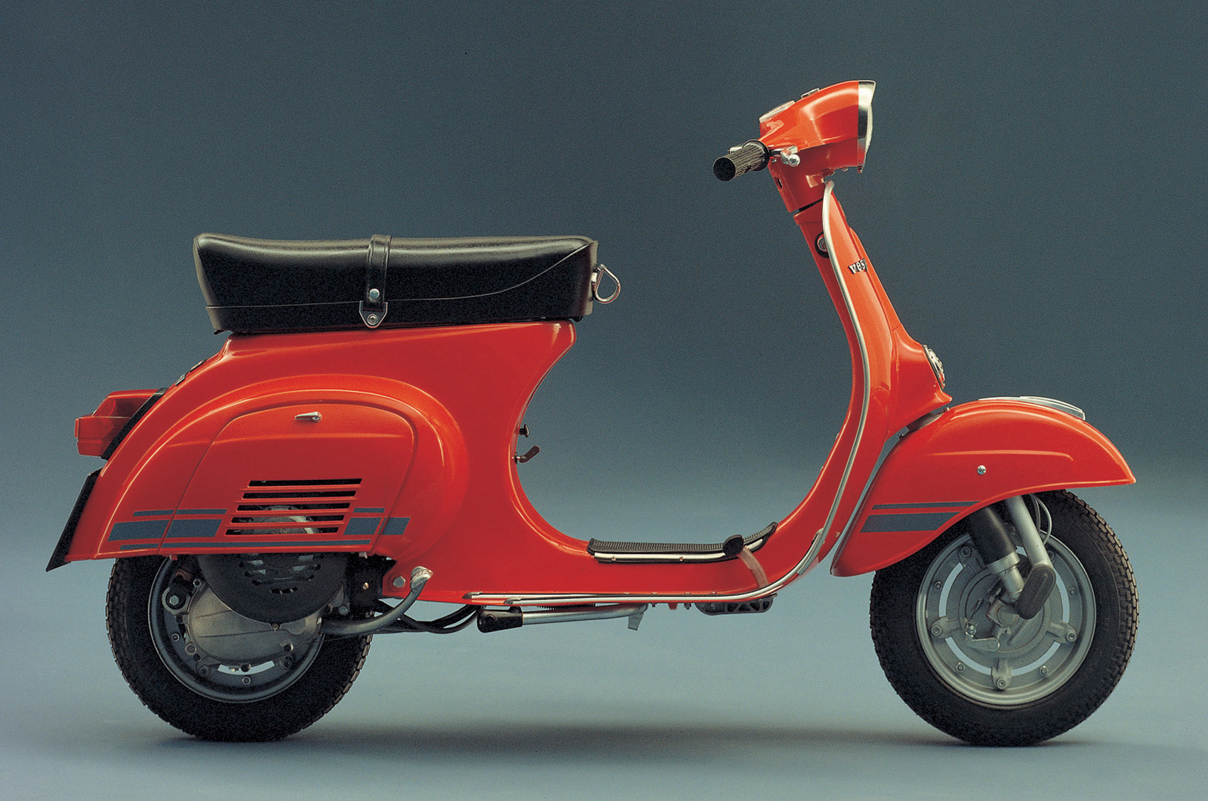 vespa primavera 80th