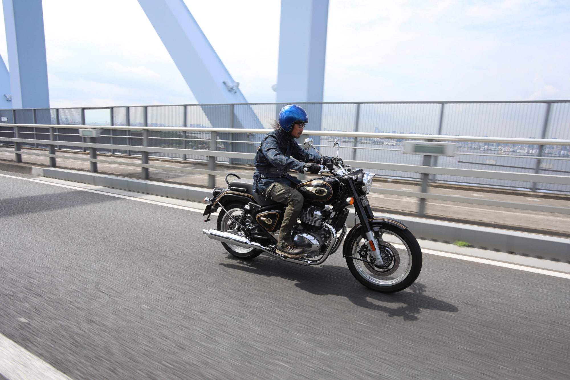 BULLIT650