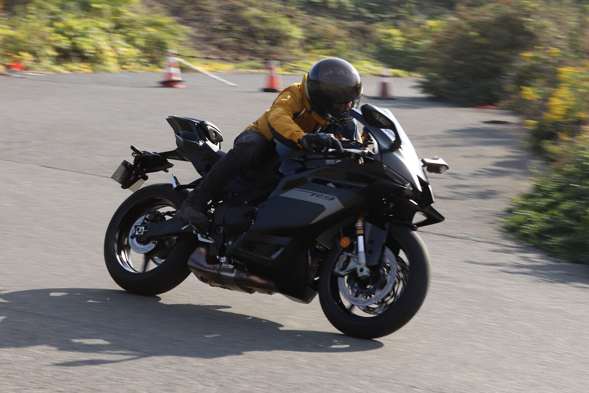 YZF-R9