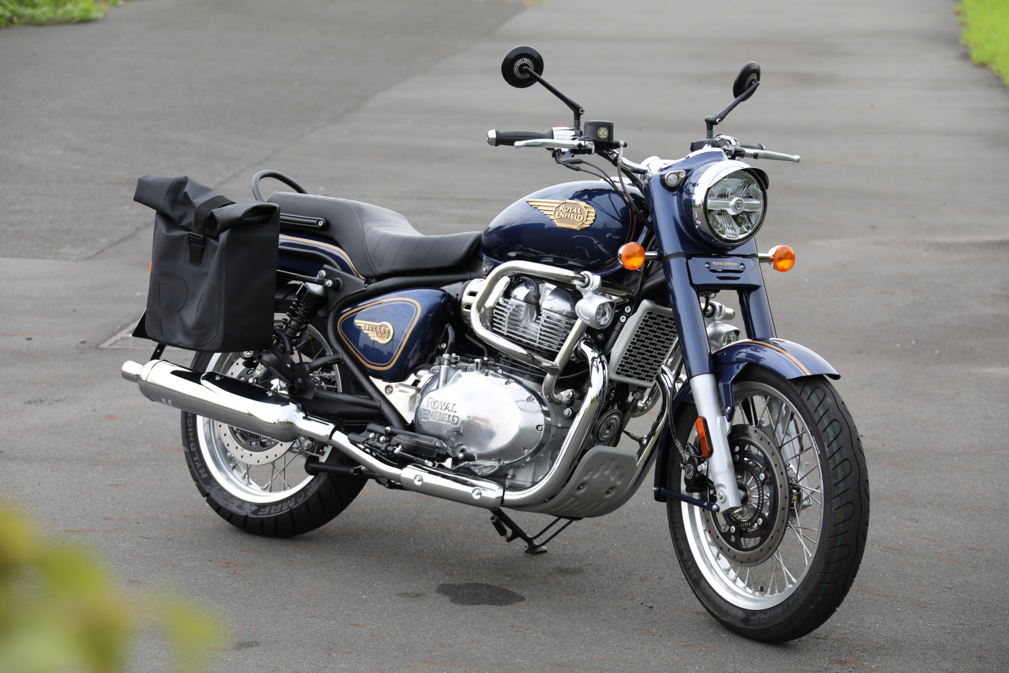 BULLIT650